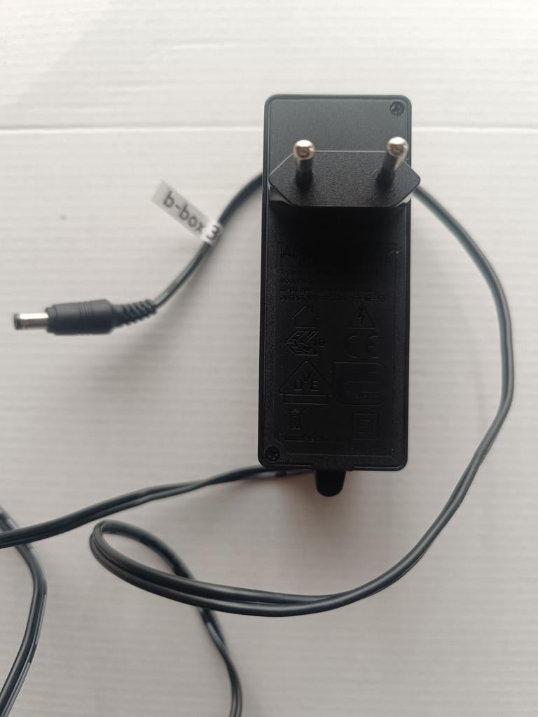 B-BOX v3 2.8A chargeur ACBEL AC adapter, Enlèvement ou Envoi, Comme neuf