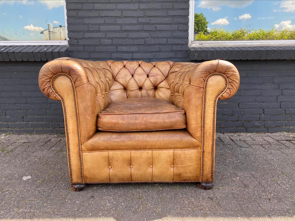 Antieke Chesterfield club fauteuil cognac, Maison & Meubles, Fauteuils, Enlèvement ou Envoi