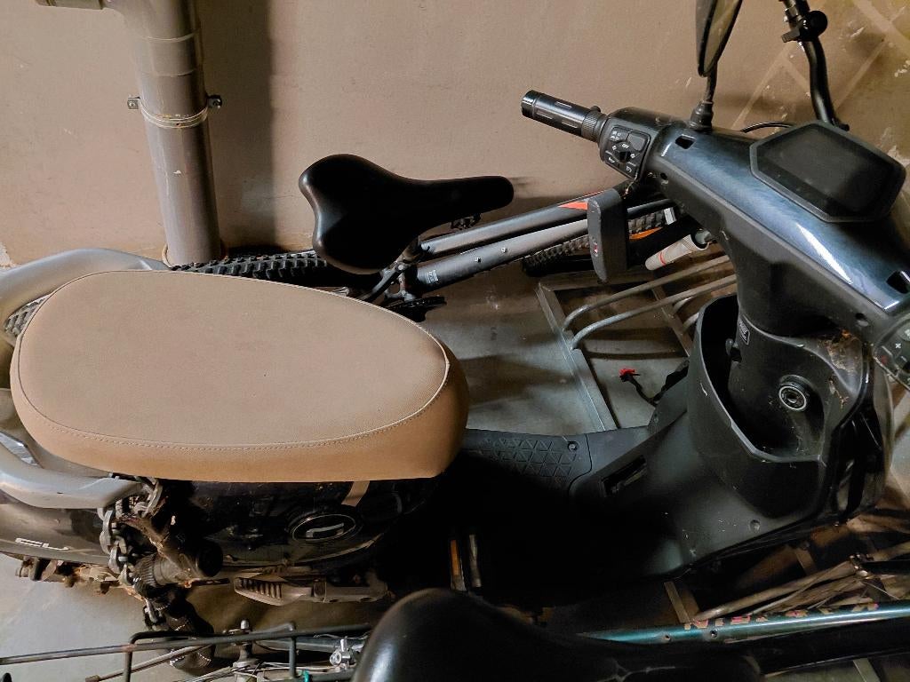 Scooter, Motos, Motos | Motos accidentées, Scooter, Autres marques, jusqu'à 11 kW, Enlèvement