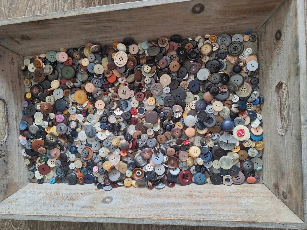 Groot lot knopen, Hobby en Vrije tijd, Naaien en Fournituren, Ophalen, Nieuw, Knoop of Knopen