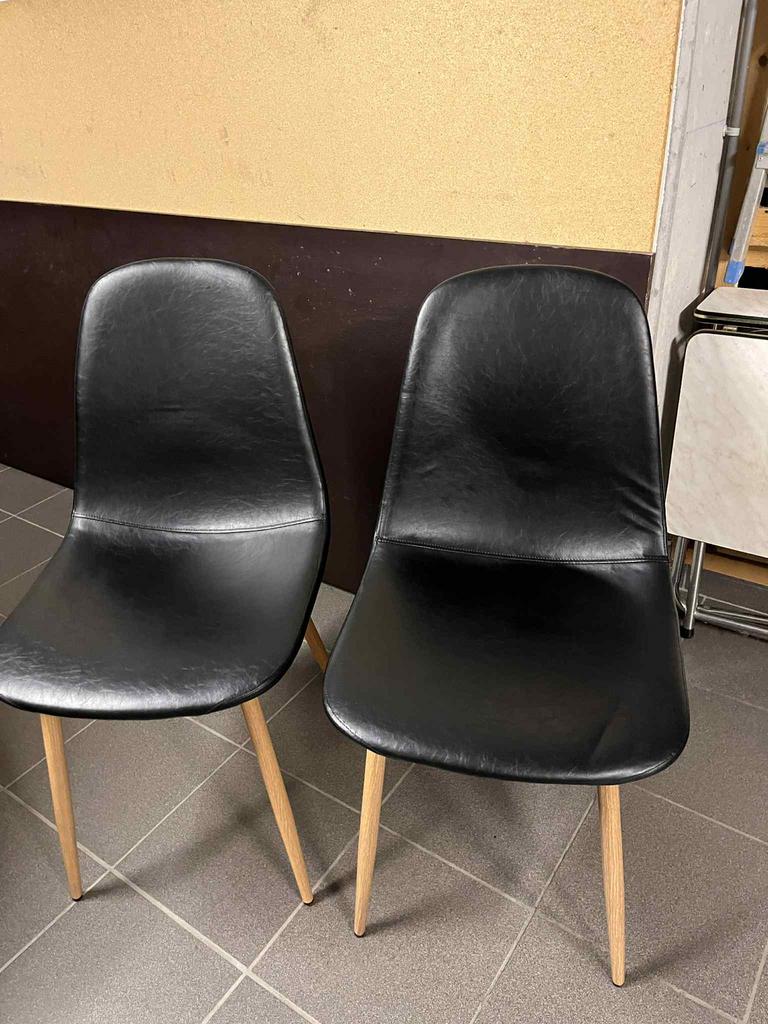 2 Keukenstoelen zwart met houten poten modern, Ophalen, Zo goed als nieuw, Zwart