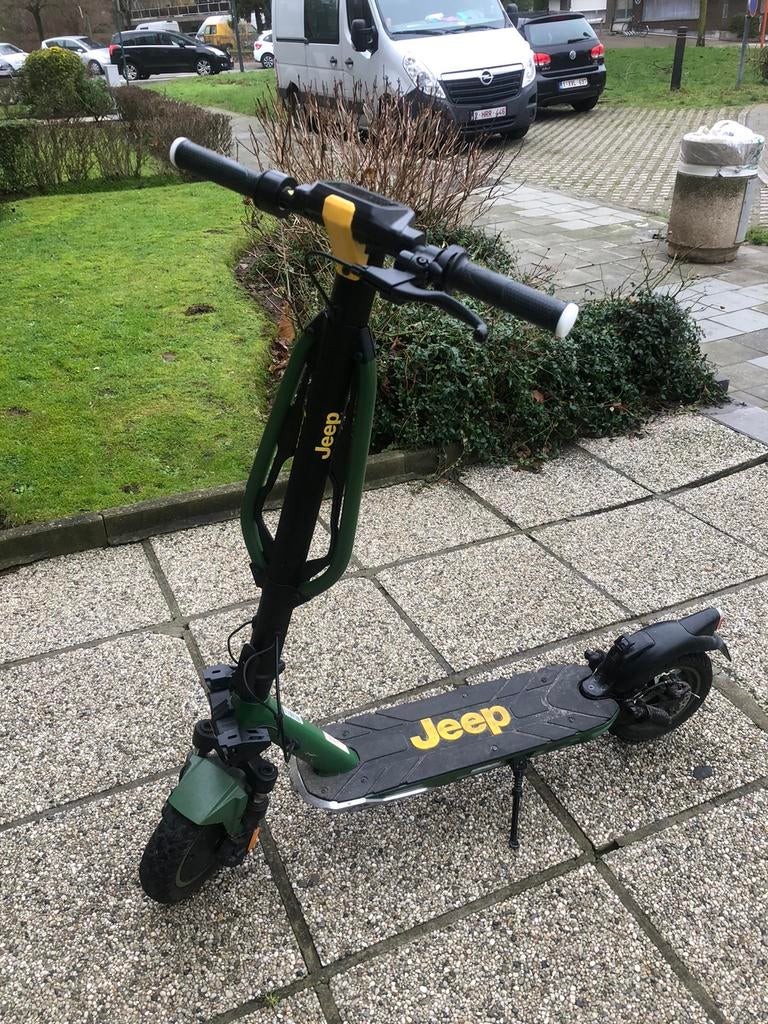 jeep 2xe adventurer trotinette e-step, Fietsen en Brommers, Ophalen, Zo goed als nieuw, Elektrische step (E-scooter)