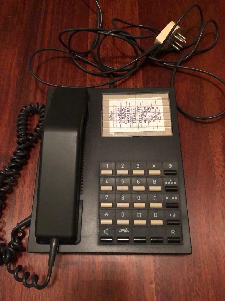 Téléphone fixe clavier Belgacom « U89 » années 1980, Enlèvement ou Envoi, Utilisé