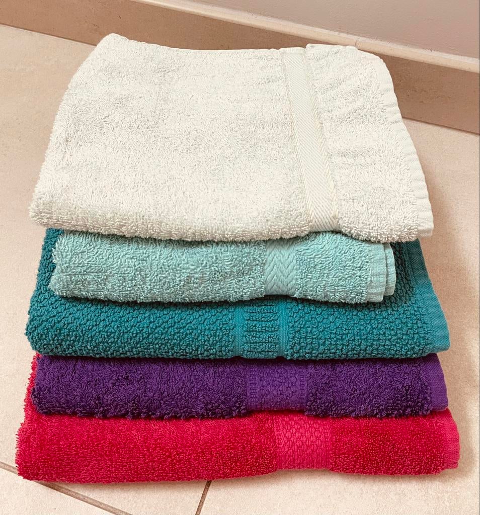 5 serviettes de bain colorées 95x50 cm, Enlèvement ou Envoi, Utilisé, Autres couleurs, Serviette