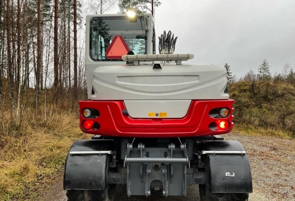 Takeuchi TB295W, Enlèvement, Excavatrice