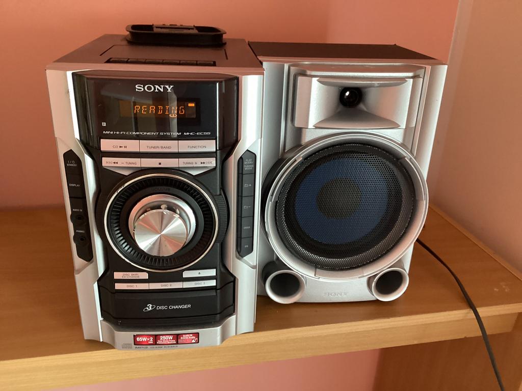 Chaîne hifi Sony, 2 baffes 65 W ,chargeur 3 CD, radio casset, TV, Hi-fi & Vidéo, Chaîne Hi-fi, Sony, Enlèvement