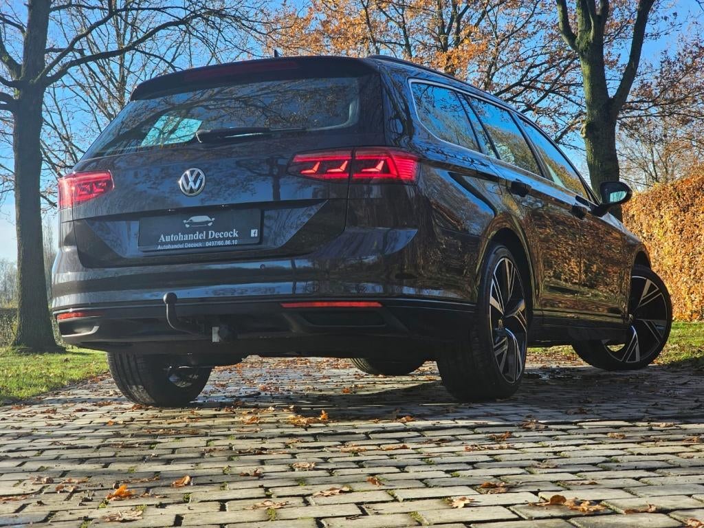 Volkswagen passat 1.6 diesel STYLE | 19INCH | TREKHAAK, USB, Stof, Bedrijf, 5 deurs