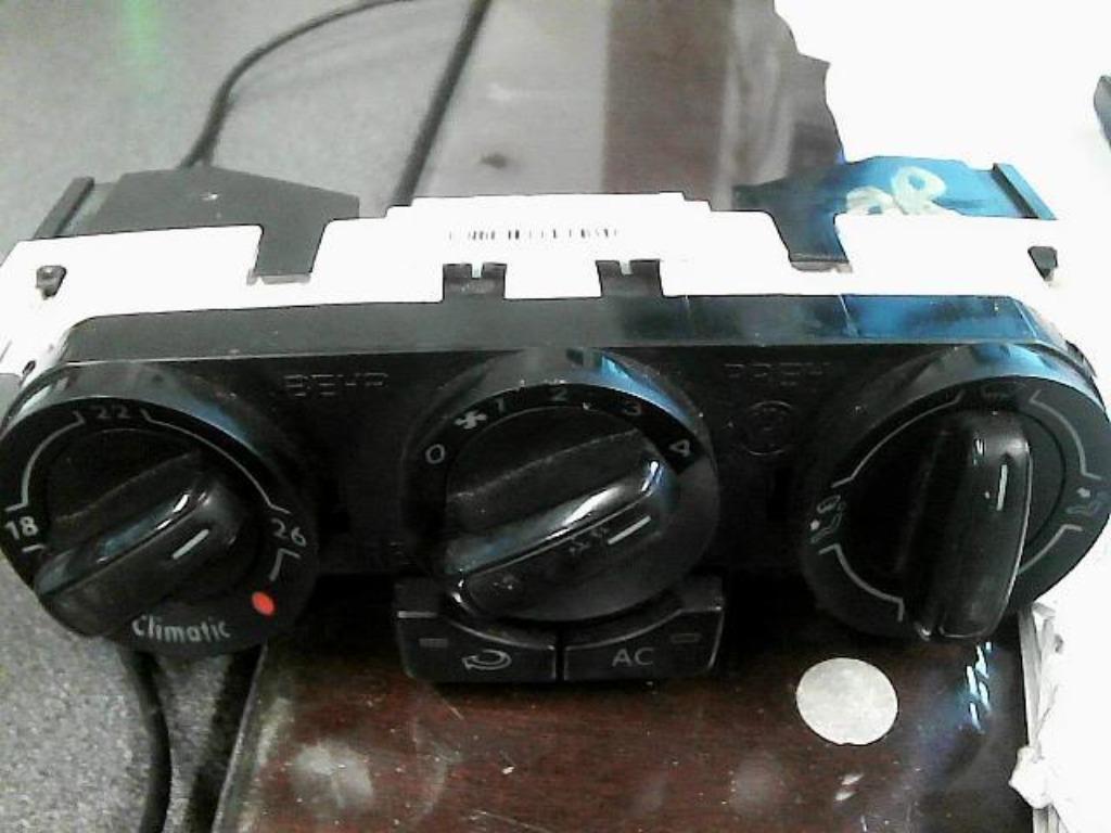 Commande de chauffage VW Polo 5  2009-2014 LP/14090, Auto-onderdelen, Overige Auto-onderdelen, Gebruikt, Ophalen of Verzenden