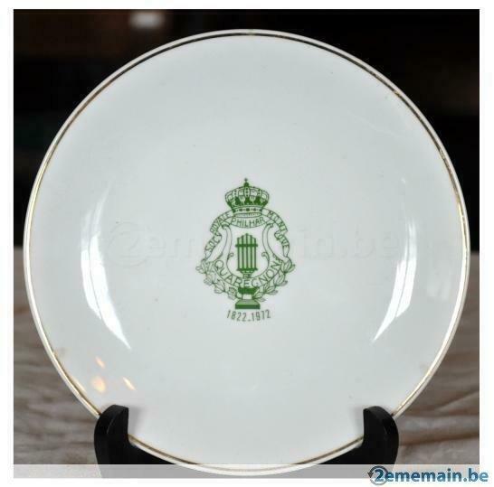 assiette en porcelaine sociéte philar monique quaregnon, Antiquités & Art, Enlèvement ou Envoi