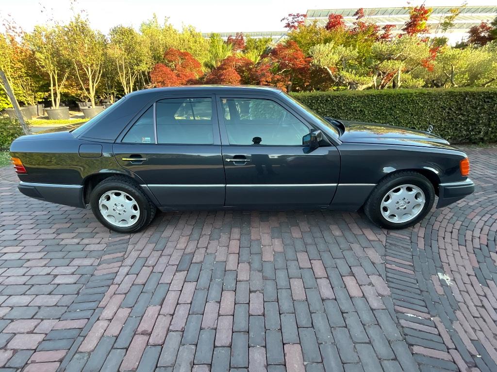 Mercedes 250 D , 172.000  ! echte ! Km , tweede eigenaar, Autos, Mercedes-Benz, Entreprise, Achat, Série 200, ABS, Air conditionné