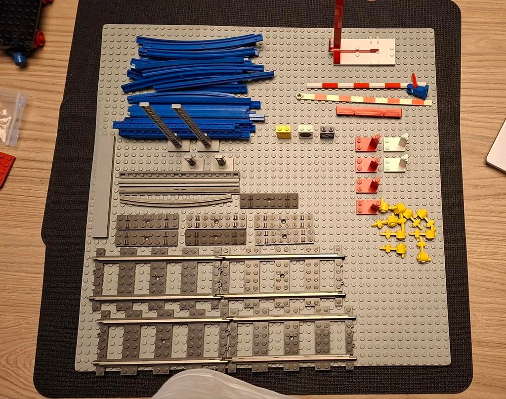 Lot Lego trein onderdelen 1, Kinderen en Baby's, Speelgoed | Duplo en Lego, Ophalen of Verzenden, Lego
