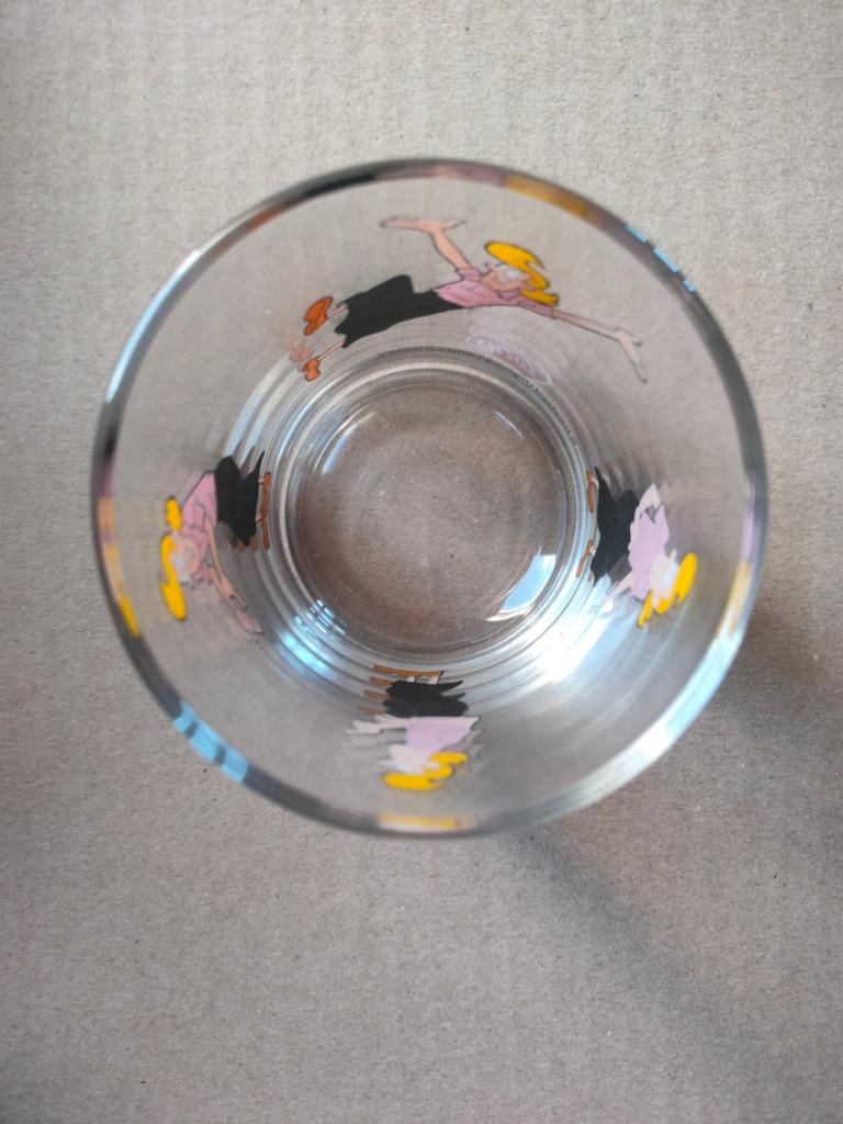 Puntgaaf Suske en Wiske glas Sidonia, Verzamelen, Ophalen of Verzenden, Zo goed als nieuw, Frisdrankglas