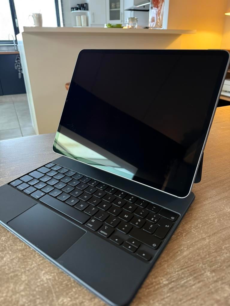 Ipad Pro 12,9” 2022 - M2 - 128gb - 5G - 6th gen, Computers en Software, Apple iPads, Ophalen, Zo goed als nieuw