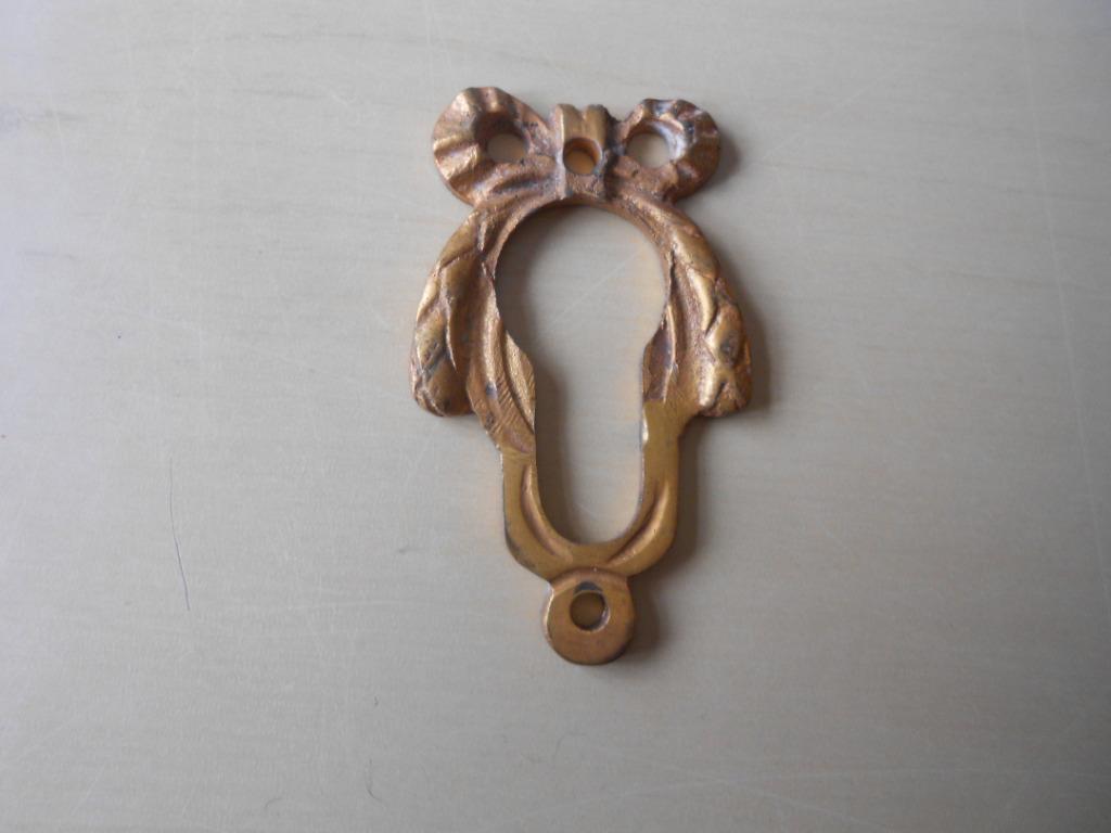 Embellissement de trou de serrure d'armoire. Style Louis XVI, Antiquités & Art, Enlèvement ou Envoi