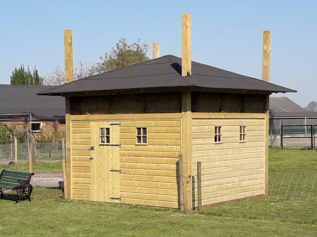 ruime HOOIBERG schapenhok SCHUUR geitenhok stal, Ophalen of Verzenden, Nieuw