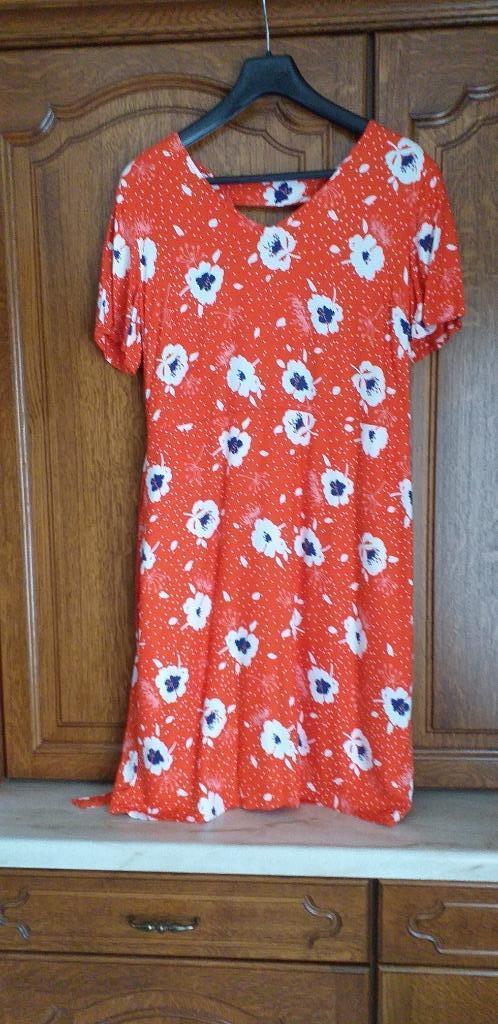 kleedje, Overige kleuren, Zo goed als nieuw, Knielengte, Lola Lisa