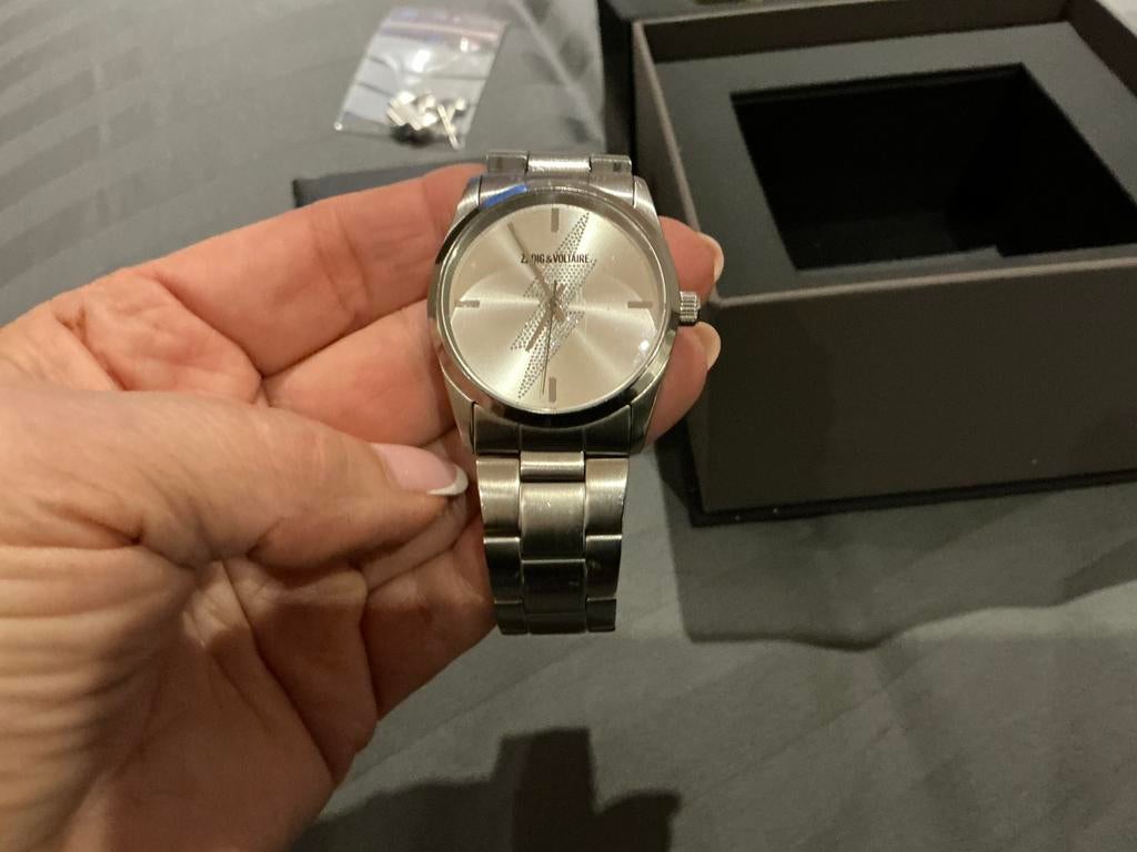 Montre Zadig et Voltaire dame état impeccable, Montre-bracelet, Autres marques, Enlèvement ou Envoi, Acier