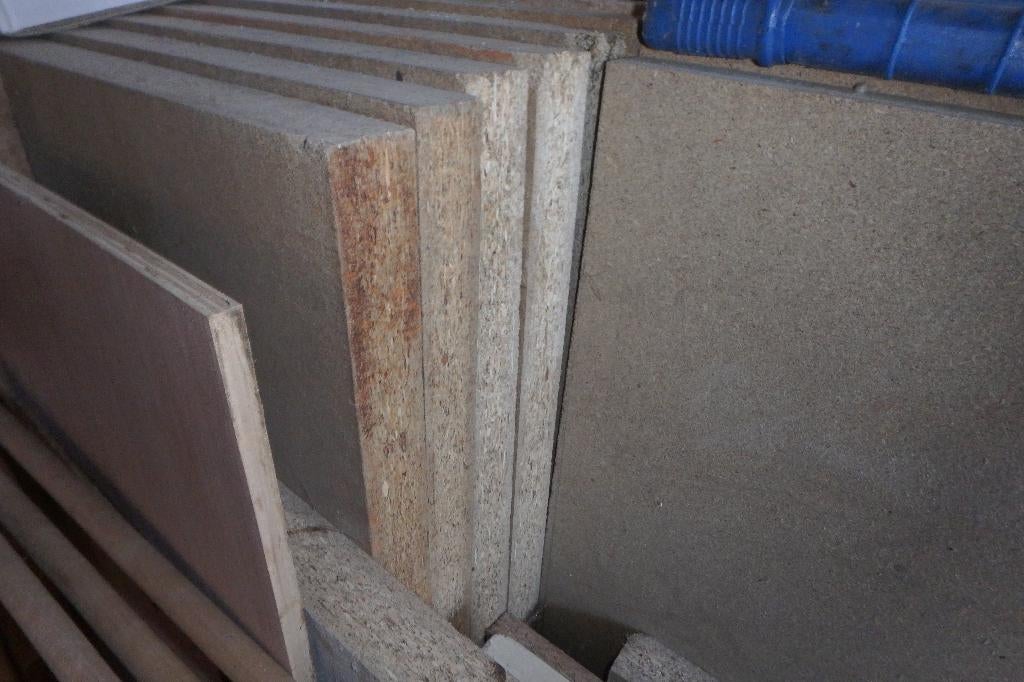 18 plateaux en agloméré 1270 x 1100 x 40 mm, Enlèvement, Utilisé, Multiplex, 20 à 50 mm