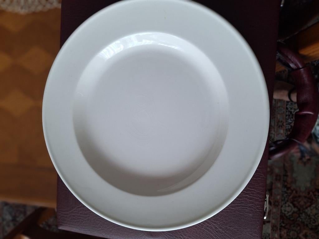 Wit bord, Antiek en Kunst, Antiek | Servies los, Ophalen of Verzenden