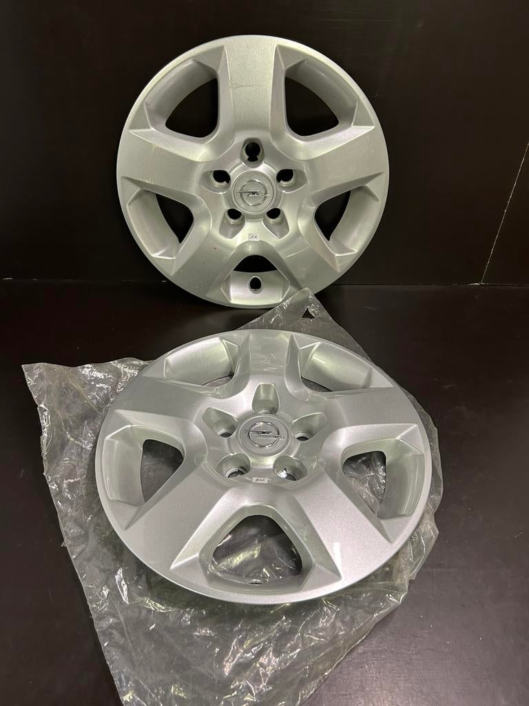2 enjoliveurs Opel Meriva A en 15", Autos : Divers, Enjoliveurs, Comme neuf, Enlèvement ou Envoi