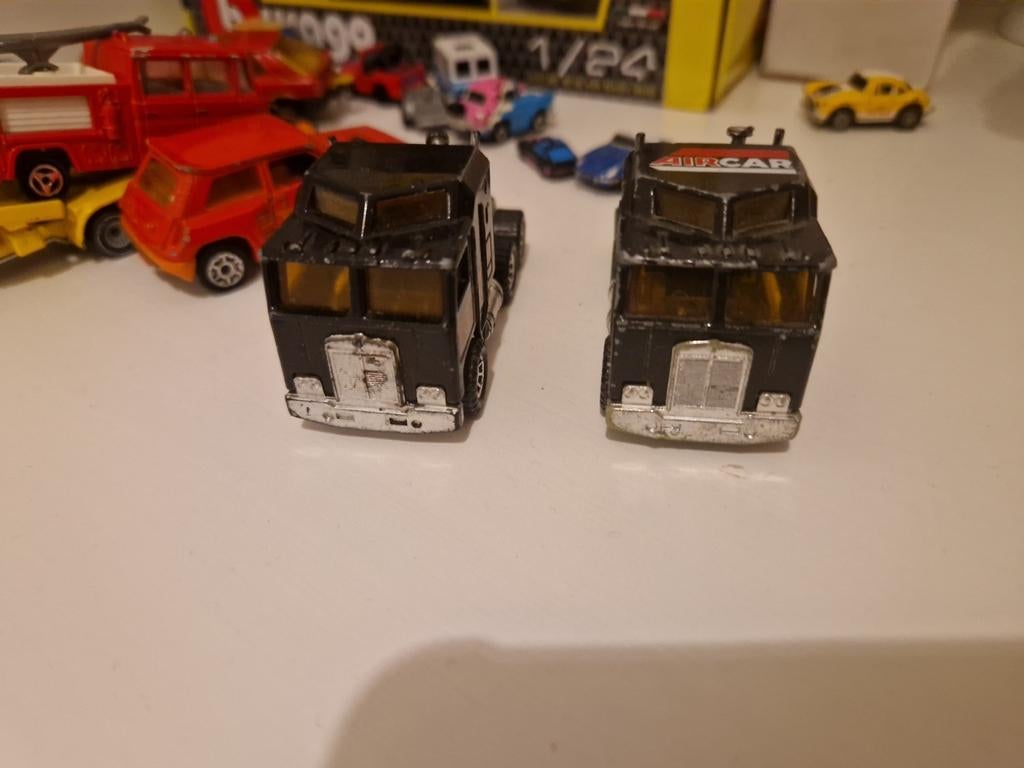 Tracteurs Matchbox Kenworth 3 €/pièce, Enlèvement ou Envoi, Utilisé, Bus ou Camion