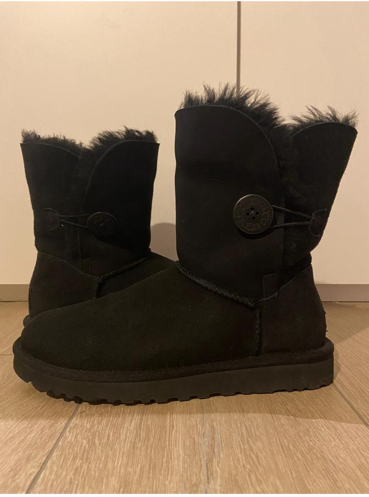 Ugg Australia maat 38 zwart, Kleding | Dames, Schoenen, Ophalen, Zo goed als nieuw