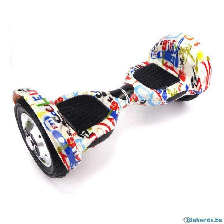 Hoverboard 10 pouces. Red Flame, pneus Bluetooth, Enlèvement ou Envoi, Neuf