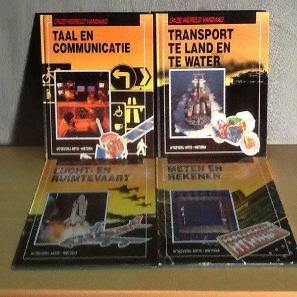 4 boeken Onze wereld vandaag transport en communicatie, Boeken, Prentenboeken en Plaatjesalbums, Ophalen of Verzenden, Gelezen