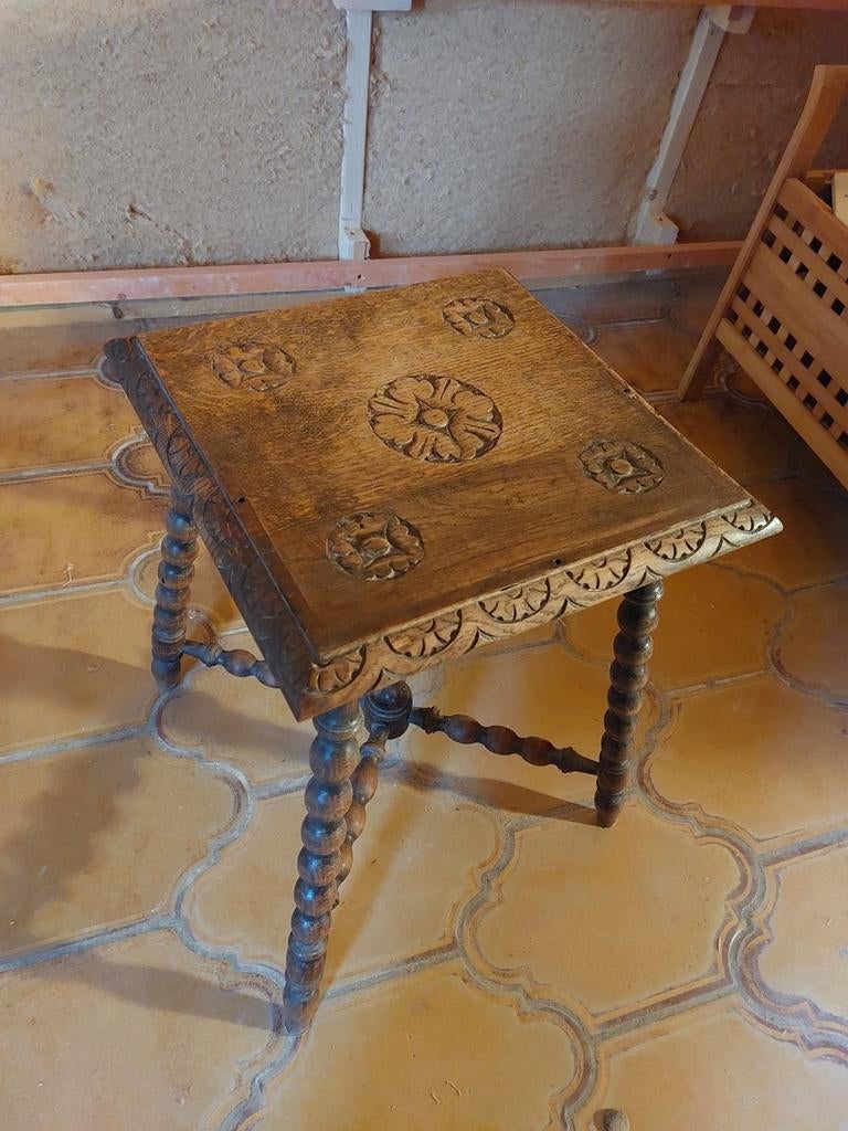 Tabouret ou table d'appoint en bois, Ophalen