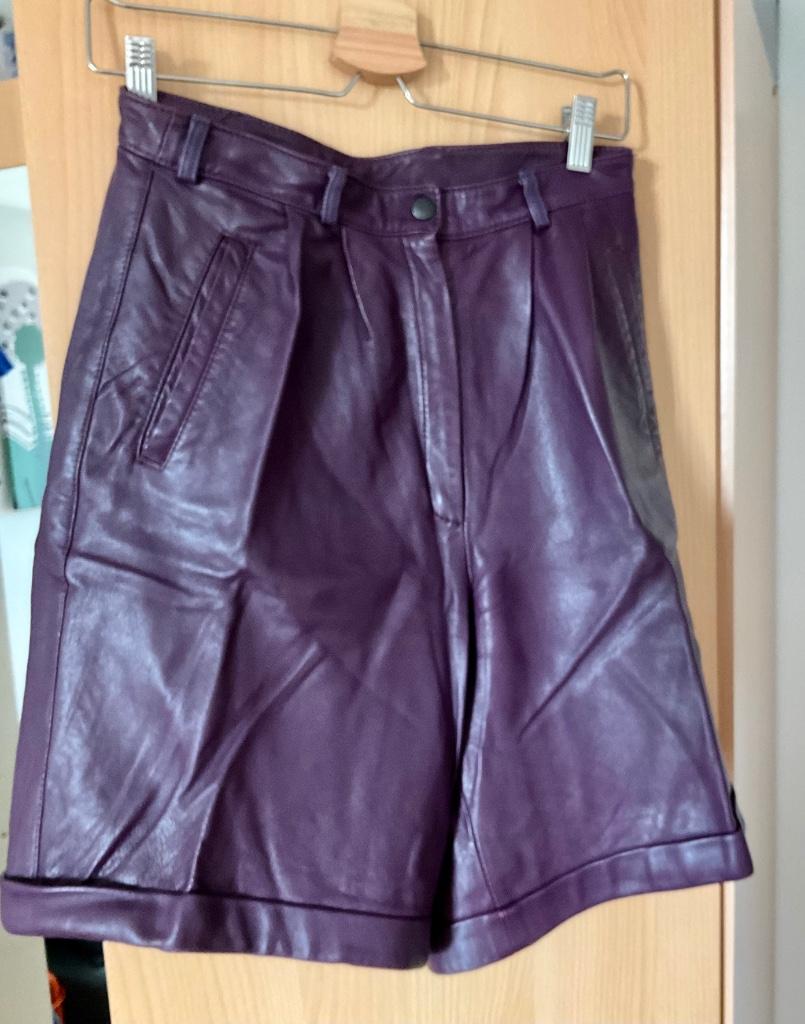 A vendre pantalon femme en cuir, Taille 38/40 (M), Comme neuf, Enlèvement, Violet