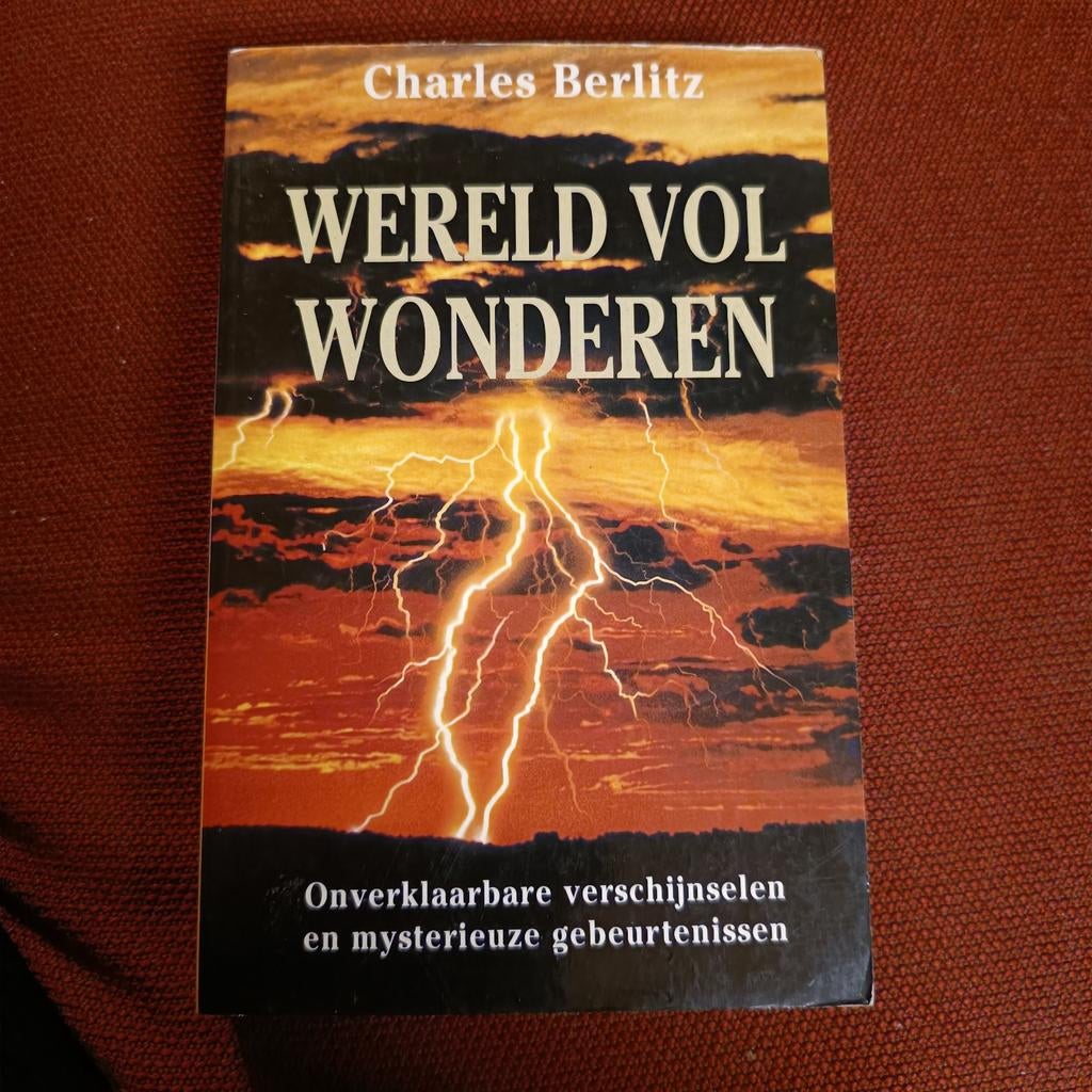 C. Berlitz - Wereld vol wonderen, Enlèvement ou Envoi, Comme neuf, C. Berlitz