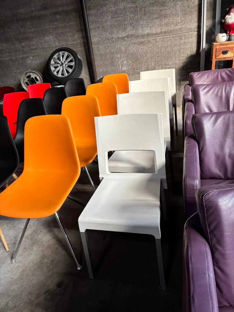 Stoelen kristalia wit Te koop., Huis en Inrichting, Ophalen, Zo goed als nieuw, Wit