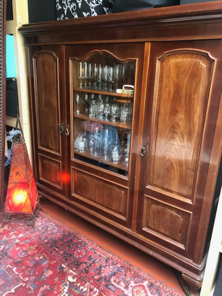 Vitrinekast, Huis en Inrichting, Kasten | Vitrinekasten, Met deur(en), 150 tot 200 cm, Zo goed als nieuw, Kersenhout