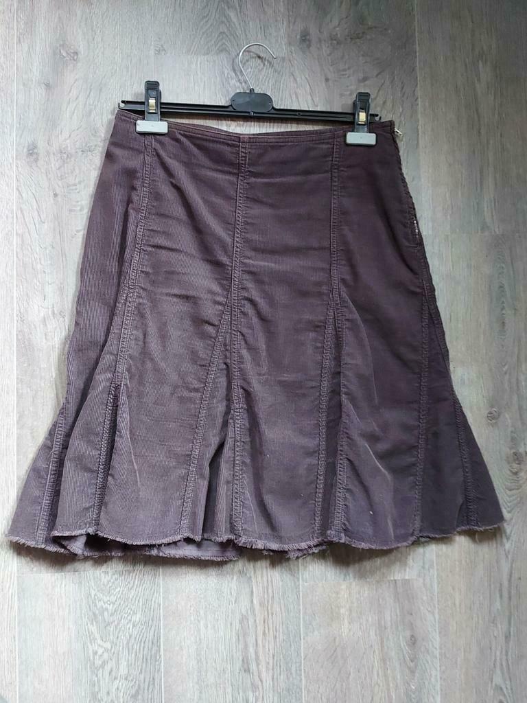 Halflange rok van baton rouge, Vêtements | Femmes, Baton rouge, Enlèvement, Comme neuf, Taille 38/40 (M)