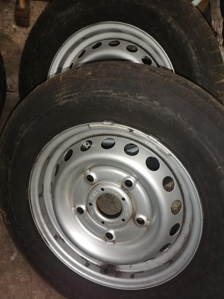 Jantes avec pneu, 15 pouces, 215 mm, Véhicule utilitaire, Enlèvement