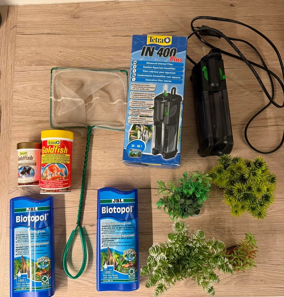 Aquariumfilter + toebehoren, Dieren en Toebehoren, Ophalen, Zo goed als nieuw