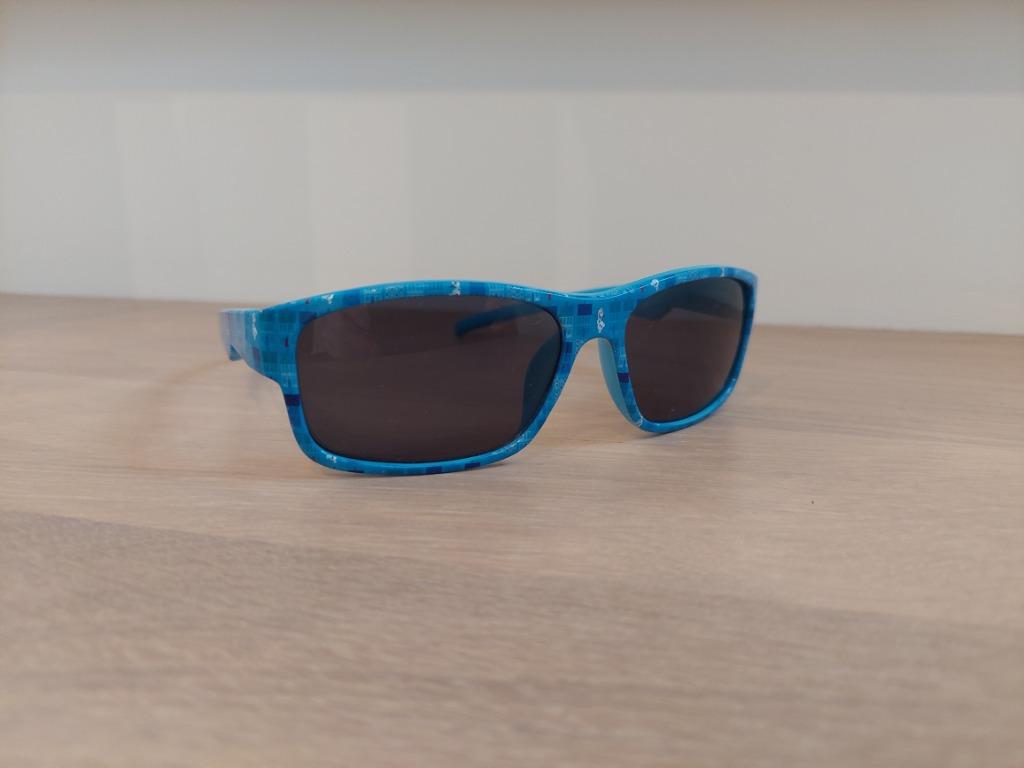 Zonnebril +/- 4 jaar, Kinderen en Baby's, Kinderkleding | Overige, Ophalen of Verzenden, Zo goed als nieuw, Disney, Jongen of Meisje