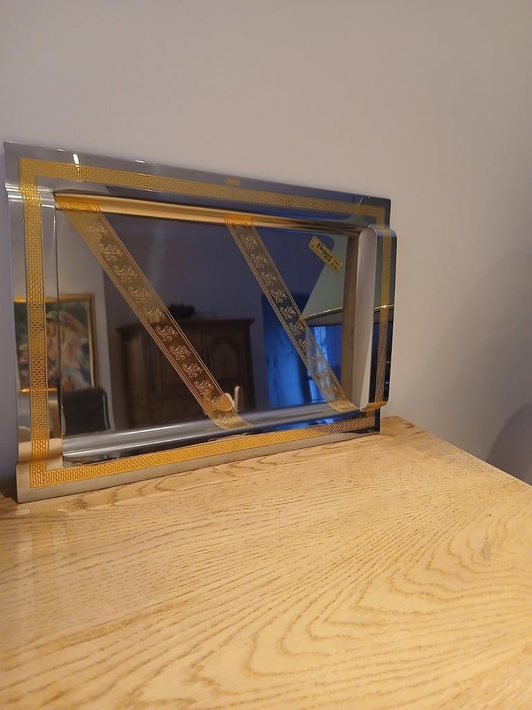 Plateau inox avec filet d'or, Ophalen