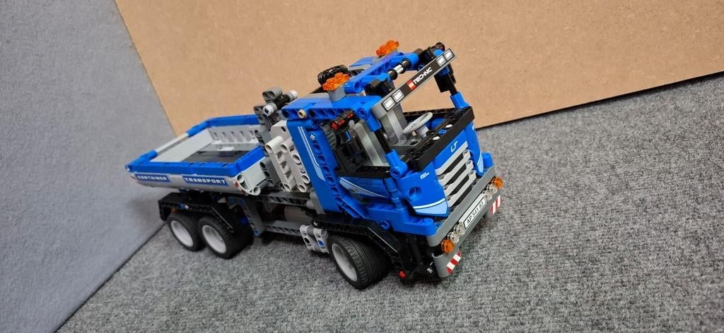 Lego containertruck 8052, Ophalen of Verzenden, Zo goed als nieuw