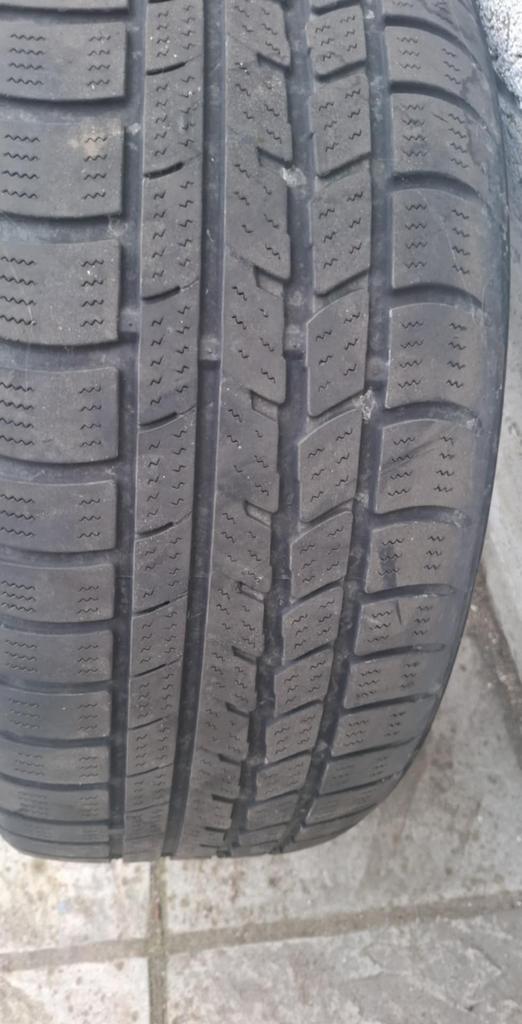 Pneu et jantes hiver nexen 225/50R17, Enlèvement, Utilisé, Mercedes-Benz