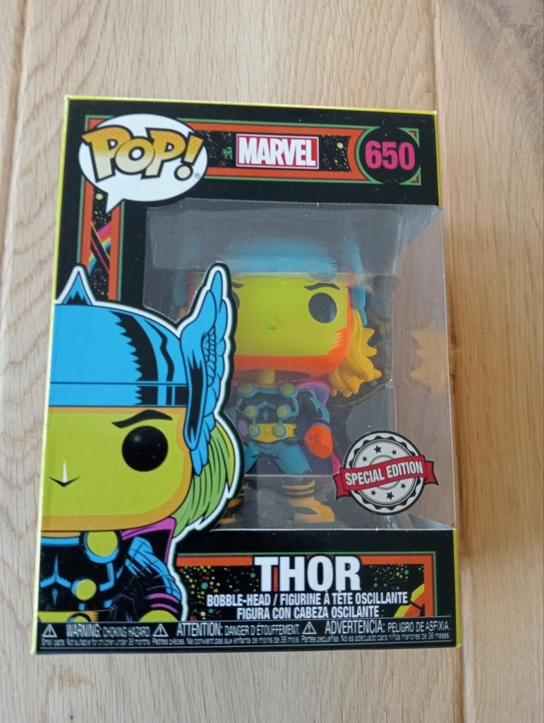 Funko pop Marvel #650 Thor blacklight nieuwstaat, Ophalen of Verzenden, Zo goed als nieuw