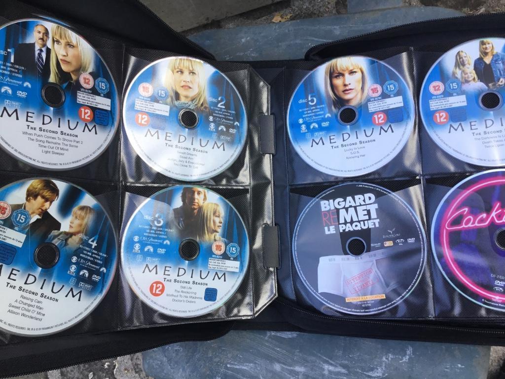 4 Valises à CD avec 400 DVD, CD & DVD, Enlèvement, Comme neuf