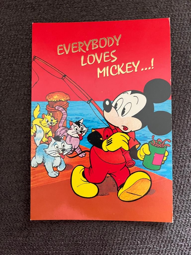 Postkaart Mickey Mouse Everybody loves, Verzenden, Mickey Mouse