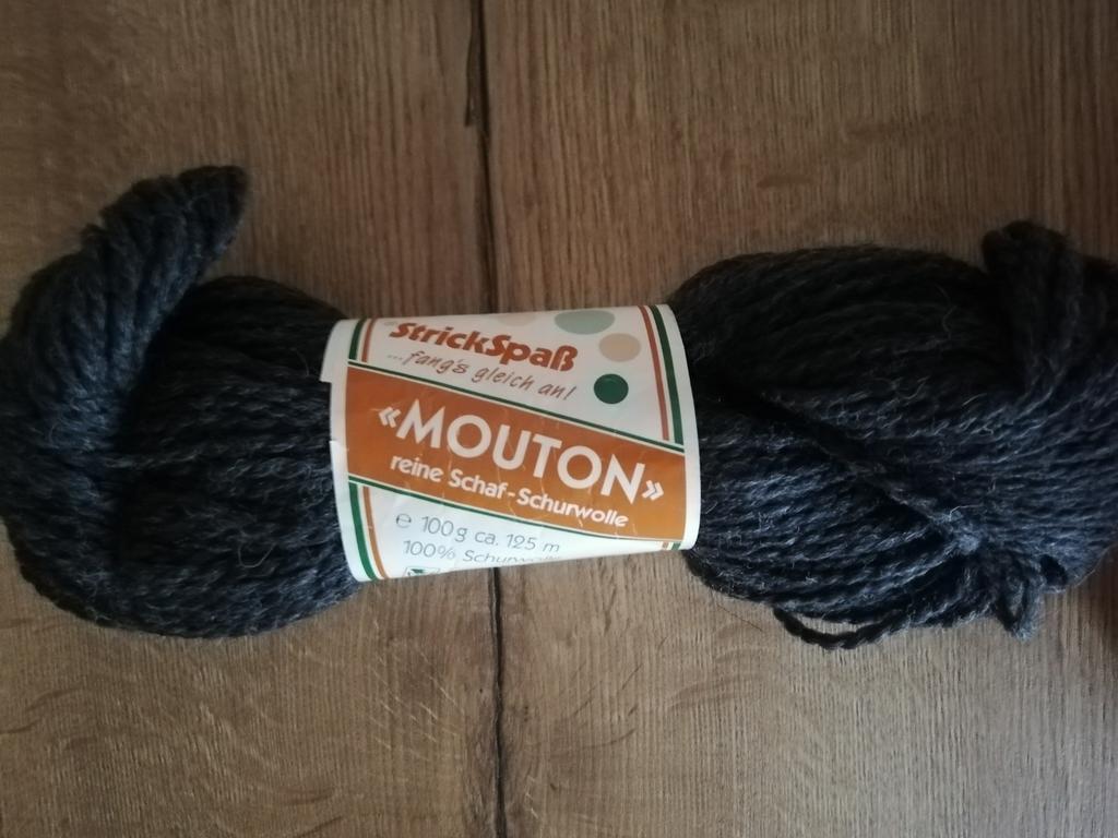 Antracietgrijze wol Mouton., Hobby en Vrije tijd, Breien en Haken, Ophalen of Verzenden