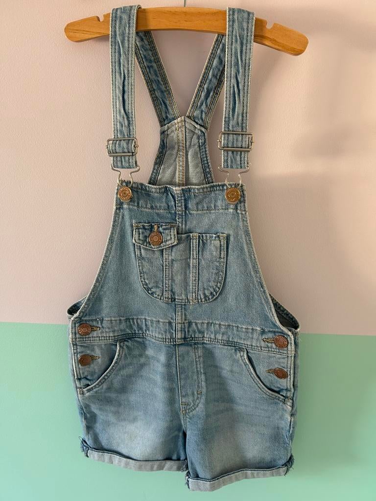 Korte jeans salopette H&M maat 110 (4-5 jaar), Pantalon, H&M, Enlèvement, Utilisé