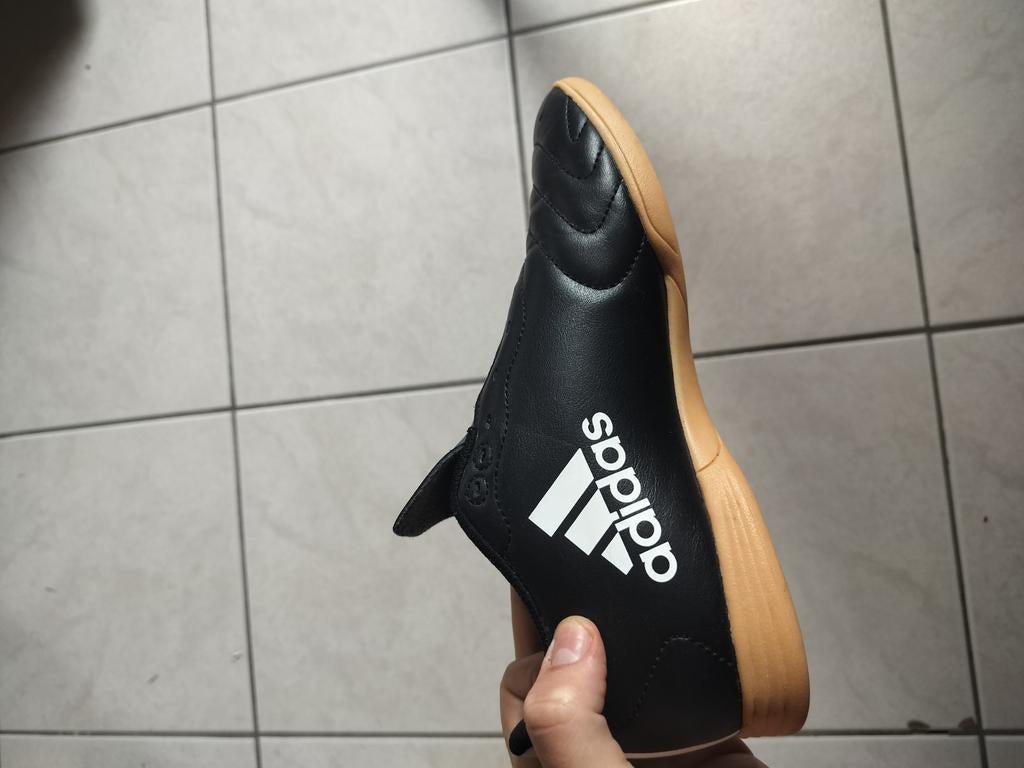 Chaussures de futsal Adidas, Enlèvement ou Envoi