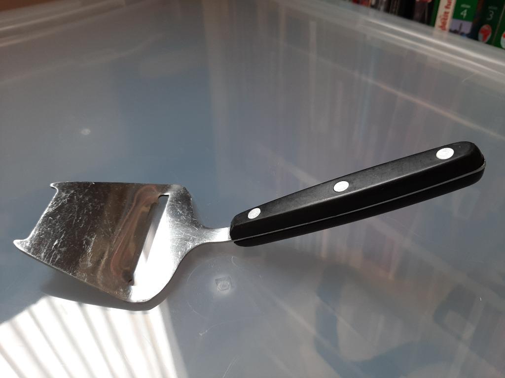 Kaasschaaf zwart houten handvat, Ophalen, Zo goed als nieuw, Inox of Chroom