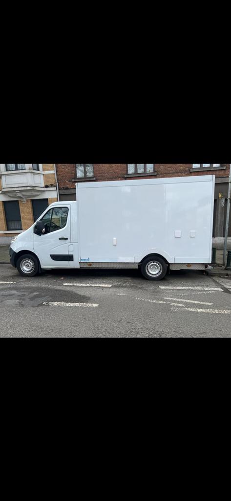 Food-truck, Autos, Renault, Master, Caméra de recul, Airbags, Air conditionné, Caméra, USB, Diesel, Euro 6, Autre carrosserie