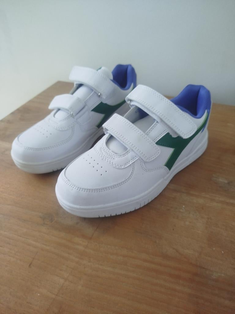 Mandje Diadora maat 35
