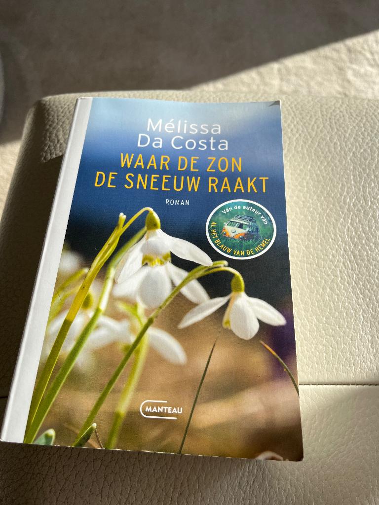 Boeken:waar de zon de sneeuw raakt, Ophalen, Zo goed als nieuw, Nicci French, België